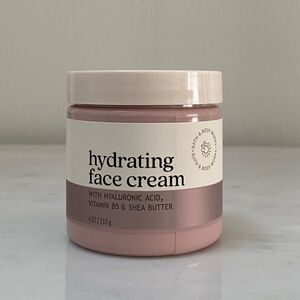 Bath and Body Works hydrating face cream